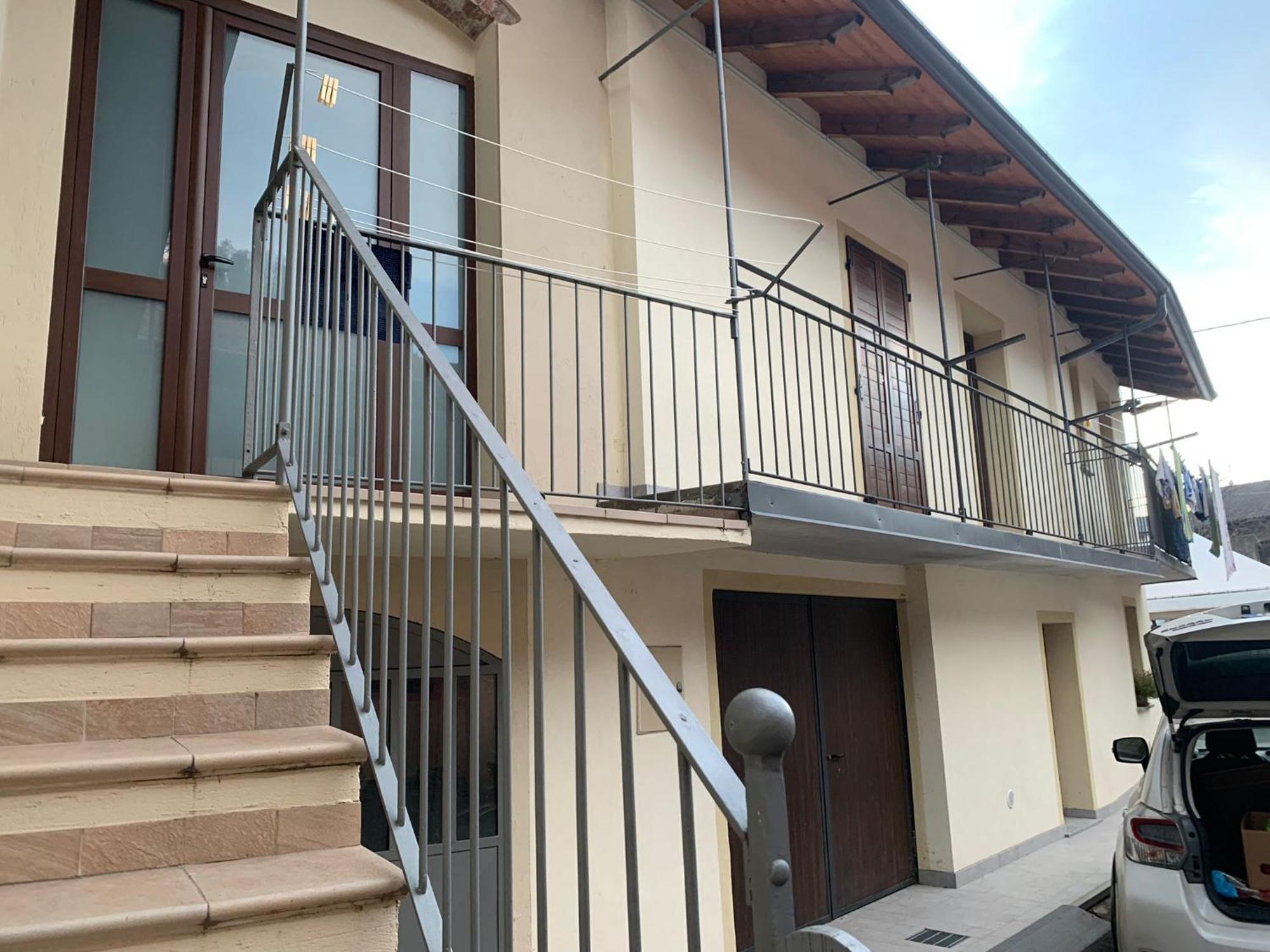 La Casa Di Nonna Pina Villa Roccasparvera Bagian luar foto
