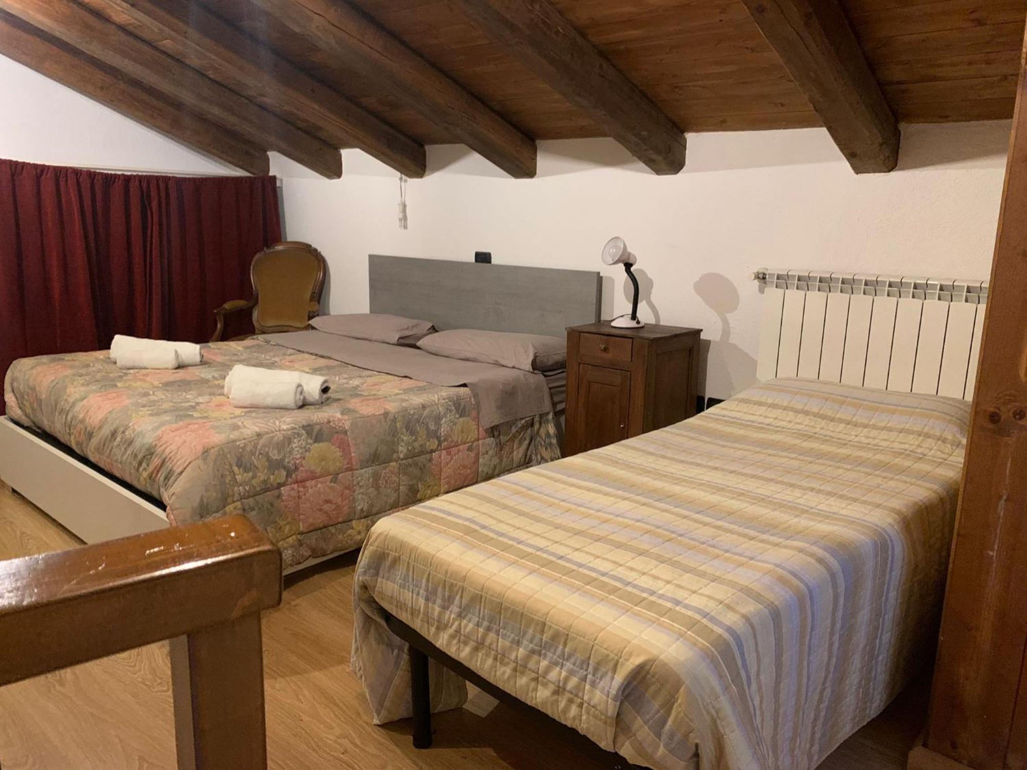 La Casa Di Nonna Pina Villa Roccasparvera Bagian luar foto