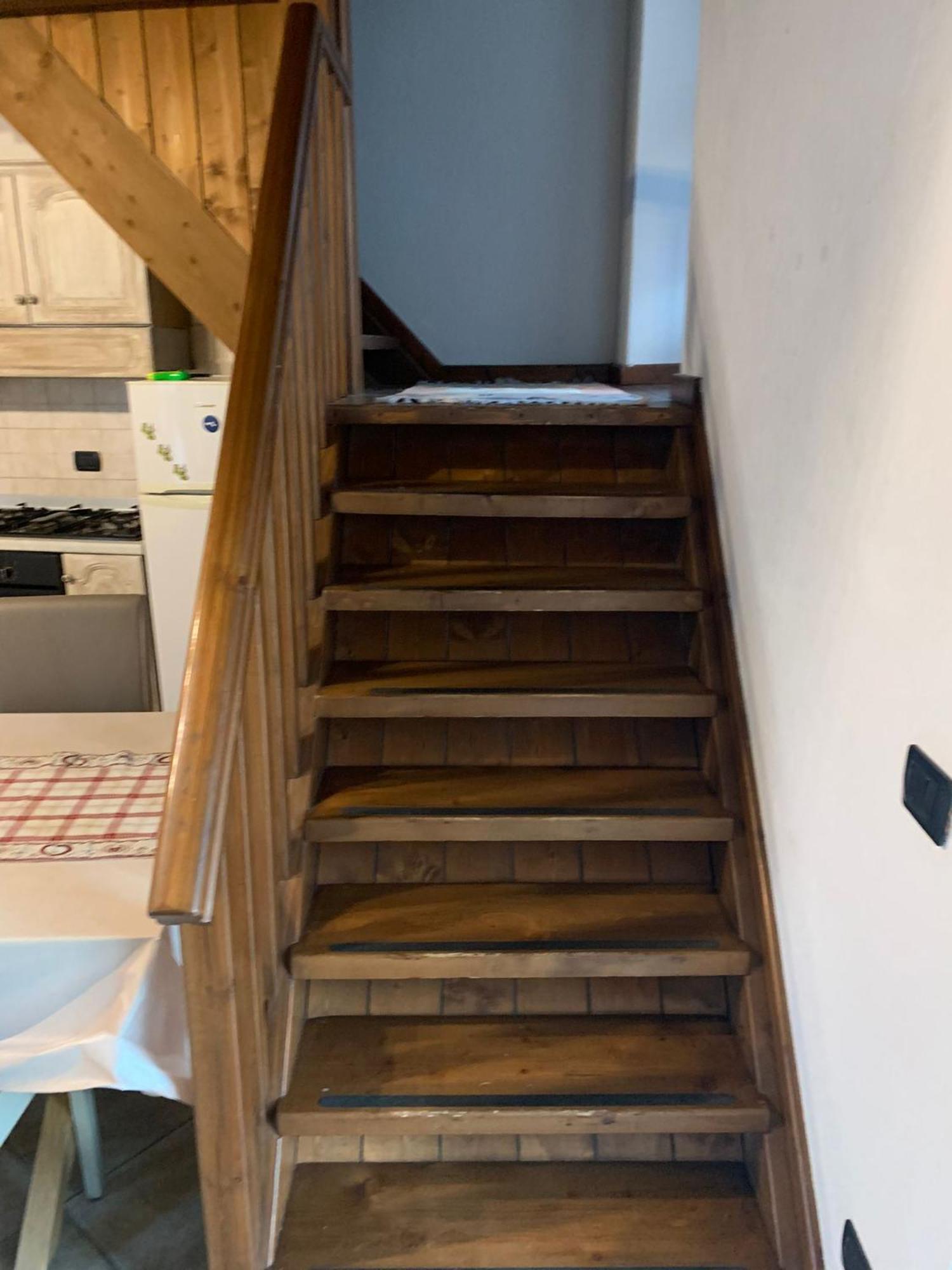 La Casa Di Nonna Pina Villa Roccasparvera Bagian luar foto